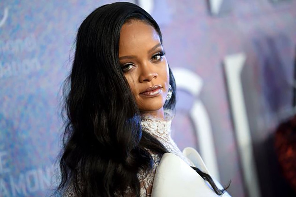 Rihanna et LVMH stoppent Fenty