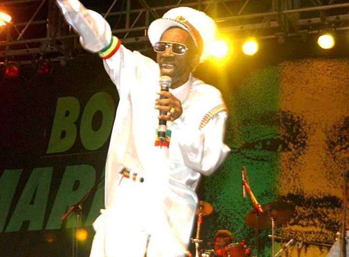 Bunny Wailer membre fondateur des Wailers est mort à 73 ans
