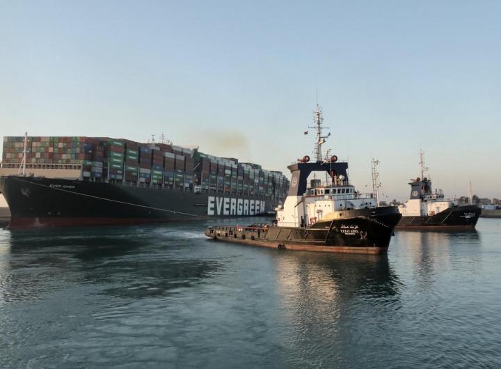 Canal de Suez: L'Égypte réclame 900 millions de dollars de dédommagements