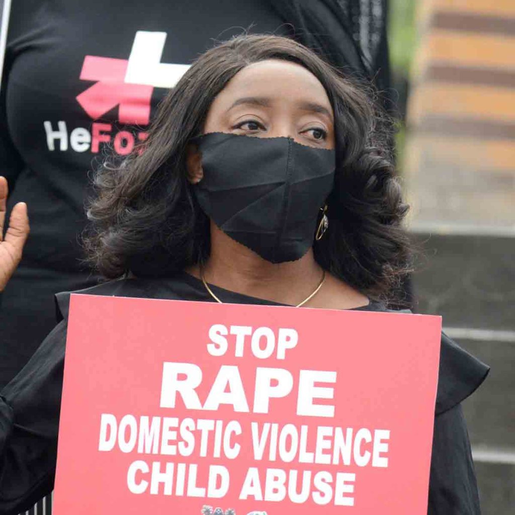 Afrique du Sud: le fléau des violences contre les femmes
