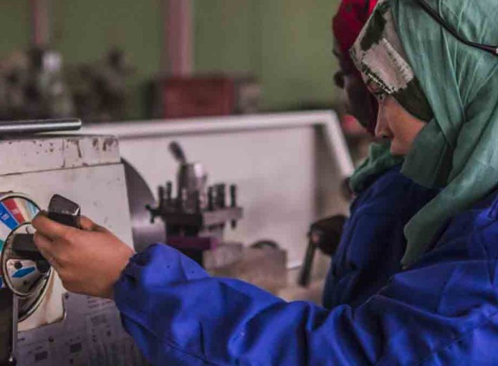 Visite des Centres de promotion féminine et de formation professionnelle par le wali d'Adrar