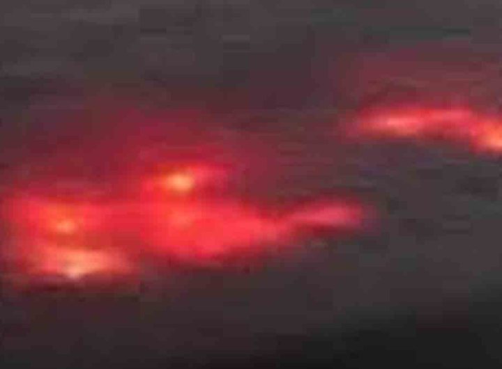 Une mystérieuse lueur rouge dans l’océan Atlantique déchaîne les imaginations